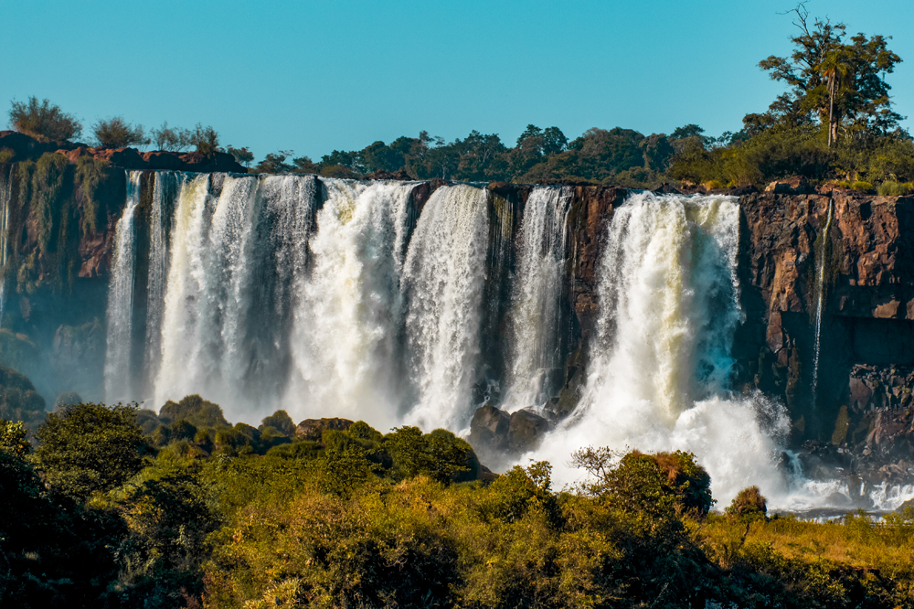 Brazilië bestemmingen en bezienswaardigheden: Iguaçu watervallen