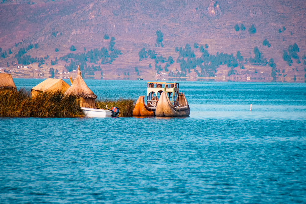 Peru bezienswaardigheden Lake Titicaca